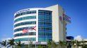 Edificio sede del U.S. Century Bank en la ciudad de Doral, en el sur de Florida. Edificio sede del U.S. Century Bank en la ciudad de Doral, en el sur de Florida.