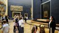 Los visitantes miran la pintura de Leonardo da Vinci Mona Lisa, en París, el lunes seis de julio de 2020. La casa del retrato más famoso del mundo, el Museo del Louvre en París, reabrió el lunes después de un bloqueo de cuatro meses contra el coronavirus. Los visitantes miran la pintura de Leonardo da Vinci Mona Lisa, en París, el lunes seis de julio de 2020. La casa del retrato más famoso del mundo, el Museo del Louvre en París, reabrió el lunes después de un bloqueo de cuatro meses contra el coronavirus.