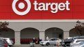 Clientes fuera de una tienda de la cadena Target en Danvers, Massachusetts. Clientes fuera de una tienda de la cadena Target en Danvers, Massachusetts.