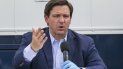 El gobernador de Florida, Ron DeSantis, durante una presentación pública. El gobernador de Florida, Ron DeSantis, durante una presentación pública.