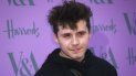 En esta foto de archivo del miércoles 20 de junio de 2018, Brooklyn Beckham posa para los fotógrafos a su llegada a la V & A Summer Party en Londres. En esta foto de archivo del miércoles 20 de junio de 2018, Brooklyn Beckham posa para los fotógrafos a su llegada a la V & A Summer Party en Londres.