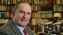 Bernard Bailyn posa en su oficina de la Universidad de Harvard en Cambridge, Massachusetts, el 26 de febrero de 2003. Bailyn fue autor del texto The Ideological Origins of the American Revolution. Bernard Bailyn posa en su oficina de la Universidad de Harvard en Cambridge, Massachusetts, el 26 de febrero de 2003. Bailyn fue autor del texto The Ideological Origins of the American Revolution.