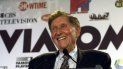 En esta foto del 7 de septiembre de 1999, el presidente de Viacom Sumner Redstone durante el anuncio de la fusión entre CBS y Viacom en Nueva York. El magnate murió a los 97 años de edad. En esta foto del 7 de septiembre de 1999, el presidente de Viacom Sumner Redstone durante el anuncio de la fusión entre CBS y Viacom en Nueva York. El magnate murió a los 97 años de edad.