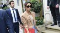 Victoria Beckham se va después de su desfile de la London Fashion Week SS19 en Londres, el domingo 16 de septiembre de 2018. Victoria Beckham se va después de su desfile de la London Fashion Week SS19 en Londres, el domingo 16 de septiembre de 2018.