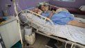 Una paciente yace en su cama en el Hospital de Oncología Luis Razetti en Caracas, Venezuela, el miércoles 2 de septiembre de 2020. Una paciente yace en su cama en el Hospital de Oncología Luis Razetti en Caracas, Venezuela, el miércoles 2 de septiembre de 2020.