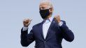 El candidato presidencial demócrata Joe Biden aborda un avión rumbo a Florida en el aeropuerto de New Castle, en Delaware, el martes 15 de septiembre de 2020. El candidato presidencial demócrata Joe Biden aborda un avión rumbo a Florida en el aeropuerto de New Castle, en Delaware, el martes 15 de septiembre de 2020.