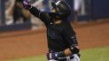 El venezolano Miguel Rojas, de los Marlins de Miami, recorre los senderos luego de conectar un jonrón solitario en el juego ante los Nacionales de Washington, el sábado 19 de septiembre de 2020 El venezolano Miguel Rojas, de los Marlins de Miami, recorre los senderos luego de conectar un jonrón solitario en el juego ante los Nacionales de Washington, el sábado 19 de septiembre de 2020