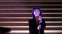 En esta foto de archivo tomada el 6 de febrero de 2016, la cantante francesa Juliette Greco actúa durante un concierto en el Museo del Louvre en París. La legendaria intérprete murió a los 93 años, así lo confirmó su familia. En esta foto de archivo tomada el 6 de febrero de 2016, la cantante francesa Juliette Greco actúa durante un concierto en el Museo del Louvre en París. La legendaria intérprete murió a los 93 años, así lo confirmó su familia.