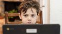 Las clases online por el impacto de la pandemia han generado gastos adicionales para los padres. Las clases online por el impacto de la pandemia han generado gastos adicionales para los padres.