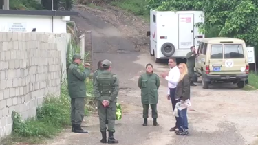 Lilian Tintori, esposa de Leopoldo López y su abogado Juan Carlos Gutierrez.