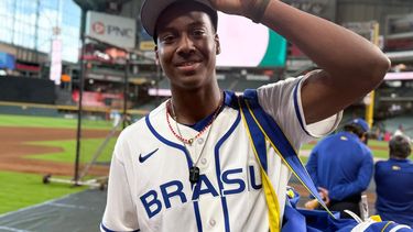 Joseph Contreras, hijo del Titán Contreras y pitcher de la selección de Brasil
