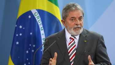 Lula, el líder más carismático que ha dado la democracia brasileña, responde ante la justicia en cinco juicios por supuesta corrupción