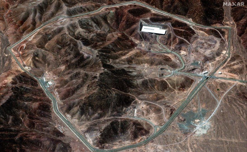 Esta imagen satelital proporcionada por Maxar Technologies muestra la Planta de Enriquecimiento de Combustible Fordow en el centro de Irán el 14 de junio de 2025.