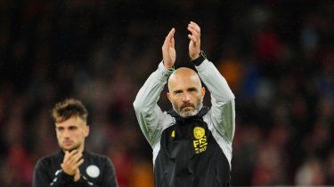 El técnico de Leicester Enzo Maresca al final del partido contra Liverpool en la Copa de la Liga Inglesa, el 27 de septiembre de 2023, en Liverpool. Maresca será el nuevo técnico de Chelsea y estuvo como ayudante de Pep Guardiola