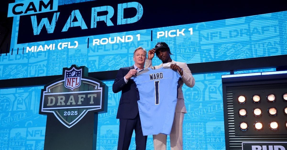 Cam Ward cumple el pronóstico y es la primera escogencia del Draft 2025 de NFL