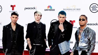 Erick Brian Colon, Christopher Velez, Zabdiel De Jesús y Richard Camacho de CNCO llegan a los Latin American Music Awards 2022 en Michelob Ultra Arena el 21 de abril de 2022 en Las Vegas, Nevada. El grupo fue uno de los ganadores en la ceremonia.