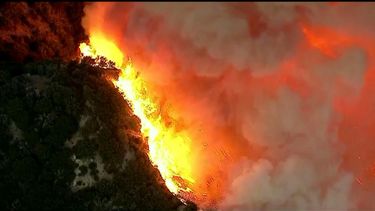 Incendios en California mantienen a las autoridades en alerta.&nbsp;