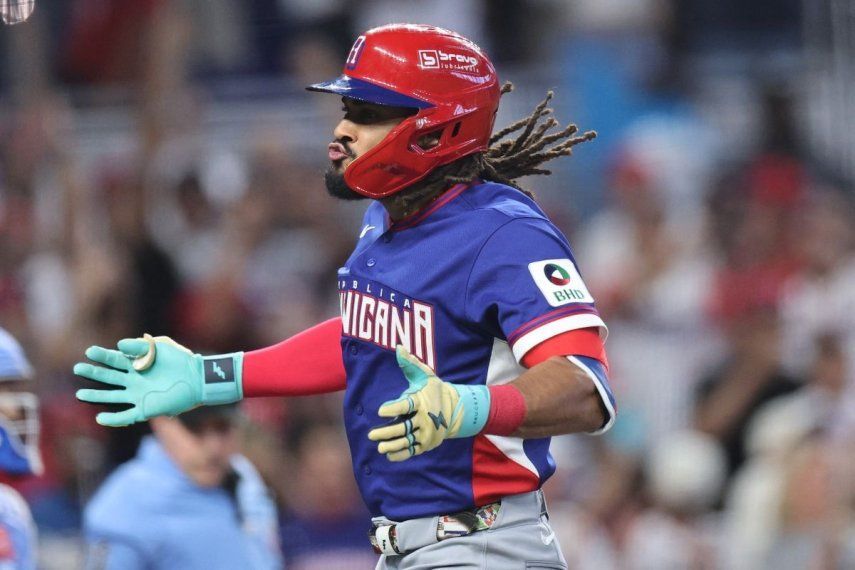 El dominicano Fernando Tatis Jr. celebra luego de conectar un jonrón en un encuentro contra Israel en el Clásico Mundial de Béisbol, el 9 de marzo de 2026.