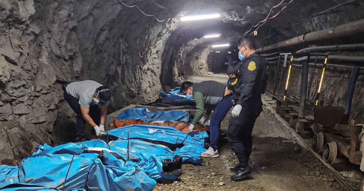 Perú decreta toque de queda en distrito minero donde asesinaron a 13 trabajadores
