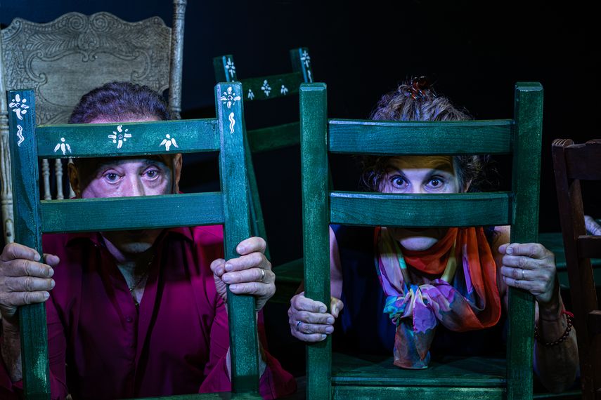 La nueva sala cultural se estrena por todo lo alto con Las Sillas, un clásico del Teatro del Absurdo que se presentará al público hasta el domingo 16 de noviembre