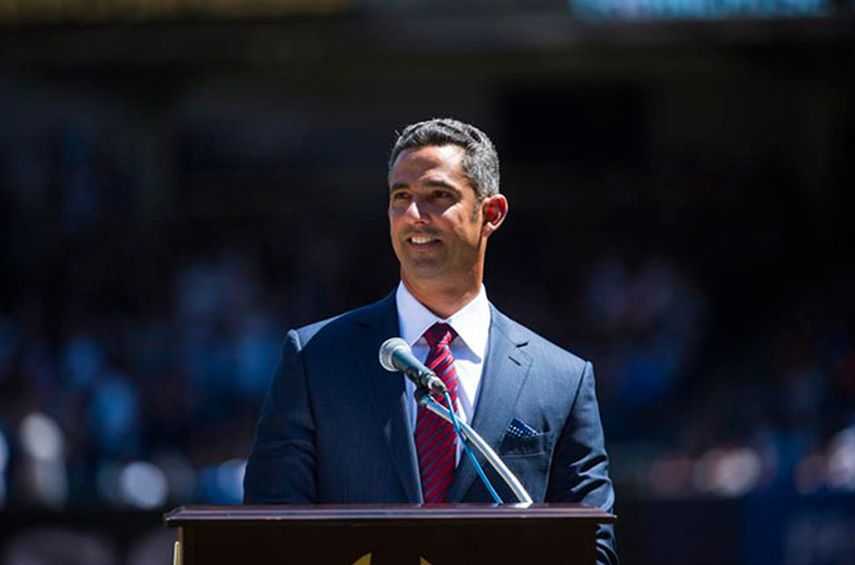 Iván Rodríguez estuvo cerca de ser cambiado a los Yankees por Jorge Posada  - El Fildeo