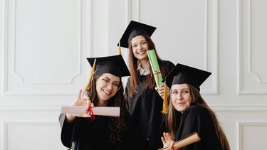 Disponible en Miami-Dade becas para estudiantes de bajos recursos.