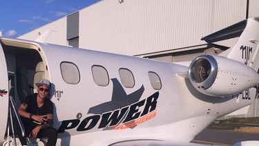 El jugador adquirió un avión para sus viajes personales