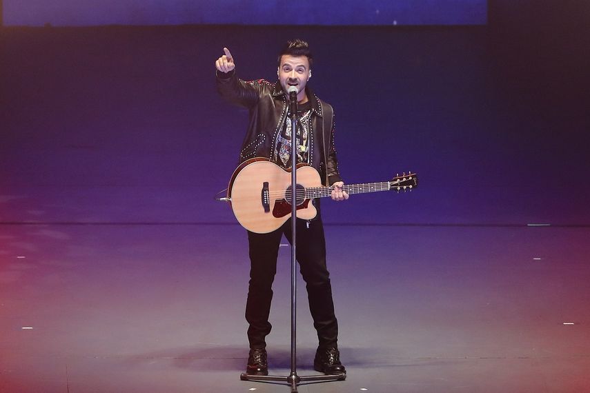 El cantante puertorriqueño&nbsp;Luis&nbsp;Fonsi durante un concierto en el Auditorio Nacional de la Ciudad de México.
