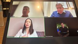 El presidente de Paraguay, Santiago Peña, en una reunión virtual con el presidente electo de Venezuela, Edmundo González, y la líder opositora María Corina Machado, el 5 de enero de 2025