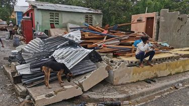 As&iacute; como esta casa, quedaron cientos de viviendas en el sector Villa Canto y otras zonas en Hato Mayor, El Seibo y provincias del pa&iacute;s.&nbsp;