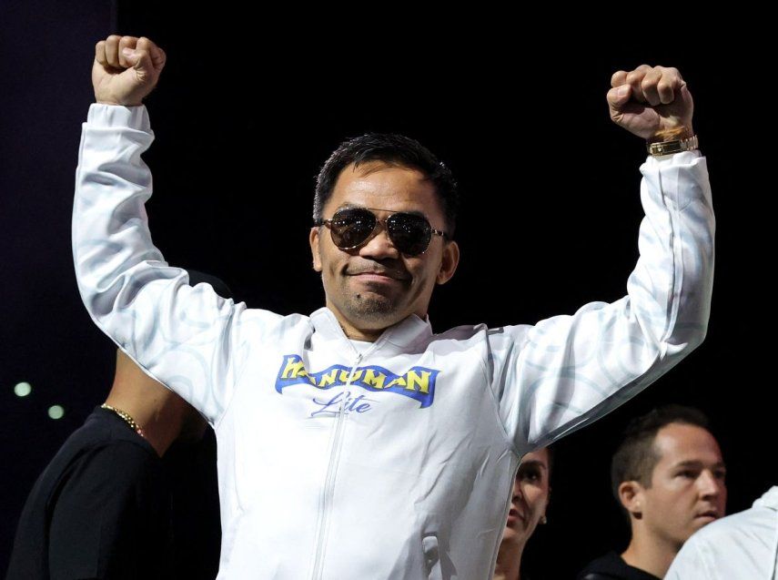 El filipino Manny Pacquiao saluda a los presentes en el MGM Grand de Las Vegas, el 18 de julio de 2025.