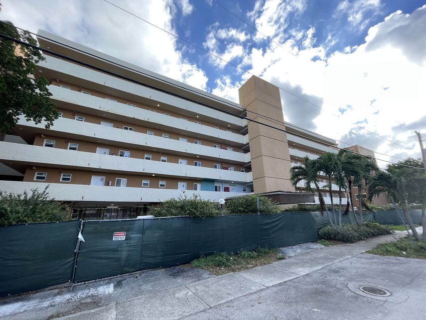 Bayview 60 Homes en North Miami Beach, condado Miami-Dade, está cerrado desde el desalojo .