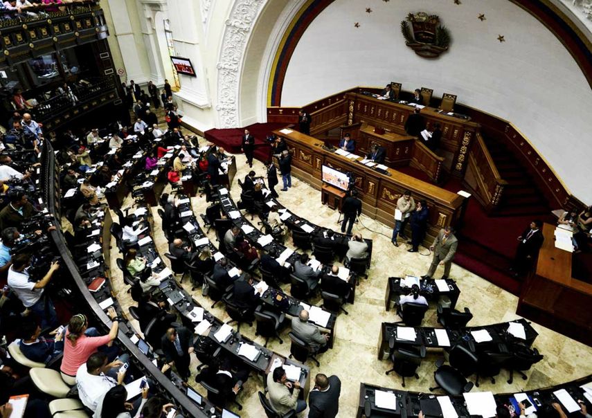 La inmunidad es un privilegio para el ejercicio de la función parlamentaria y un privilegio nunca puede estar por encima del derecho a la vida, demandó el gobernador de Carabobo, Francisco Ameliach