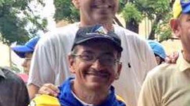 Ramón Rivas (58), recibió un impacto de  bala en el pecho en las cercanías del Fuerte Paramacay, 41 Brigada  Blindada del Ejército