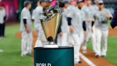 El trofeo del Clásico Mundial de Béisbol, que en la más reciente edición quedó en manos de Japón. El trofeo del Clásico Mundial de Béisbol, que en la más reciente edición quedó en manos de Japón.