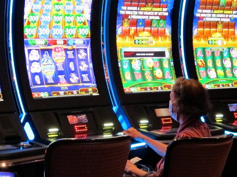 Cómo vestir para ir a un casino? - Vestir con Estilo