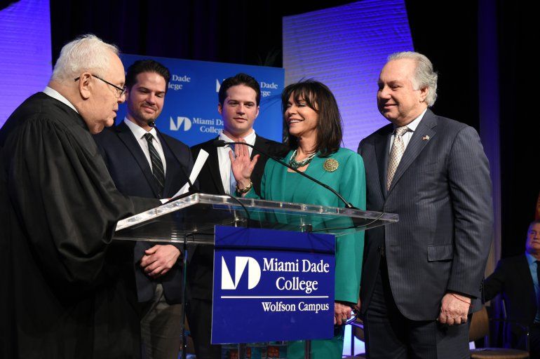 Katherine Fernández Rundle asume su séptimo mandato como fiscal estatal ...