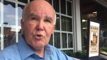 Luis Zúñiga, analista político y exdiplomático.