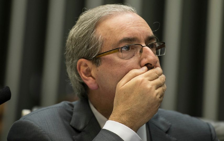De acuerdo con la sentencia, Cunha recibió 1.5 millones de dólares de sobornos para facilitar la firma del contrato de Petrobras para la explotación de petróleo en África.