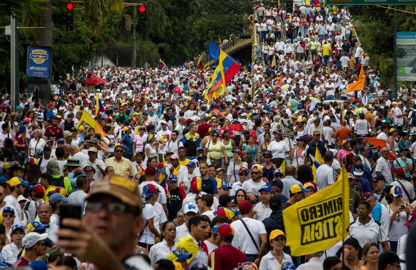 Desde horas tempranas miles de simpatizantes de la oposición salieron a las calles del este de la capital venezolana.&nbsp;
