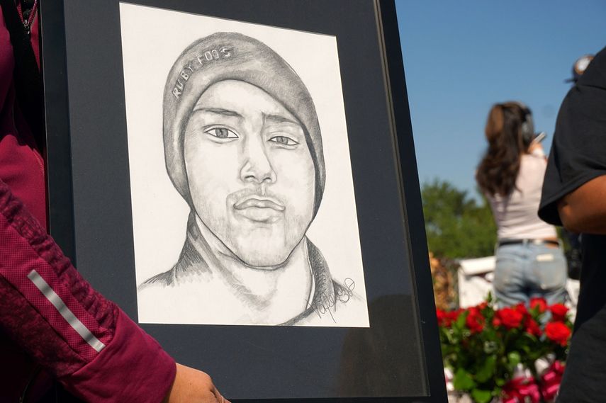 Retrato del venezolano Joaquín Oliver, dibujado por una mujer de Pennsylvania que retrató a todas las víctimas de la matanza de la escuela secundaria Marjory Stoneman Douglas.