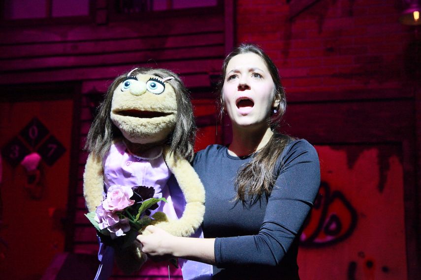 La actriz Anah Sofia Merifield logra momentos enternecedores con su personaje Kate Monster.&nbsp;