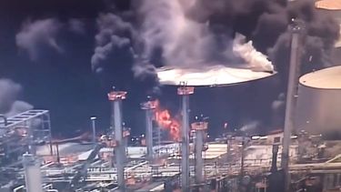 El estallido ocurrió a las 10:00 de la mañana de este jueves en una refinería de la compañía energética canadiense Husky Energy en Wisconsin, EEUU.