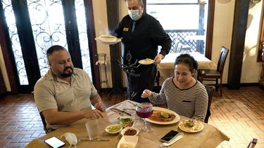 Una familia disfruta de un restaurante en Houston.&nbsp;&nbsp; &nbsp; &nbsp;