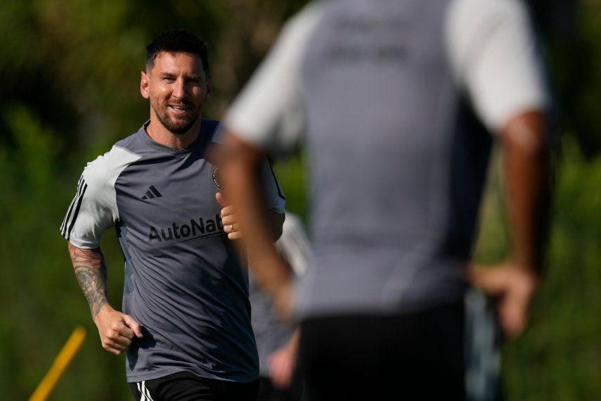 Lionel Messi participa en un entrenamiento del Inter Miami, el martes 18 de julio de 2023, en Fort Lauderdale, Florida.