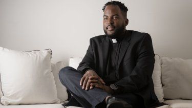 El padre Juan Lázaro Vélez González.