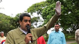 Hace una semana les ganamos con votos y hoy hubo que ganarles con balas  al terrorismo, dijo Maduro en su programa Los domingos con Maduro,  transmitido por el canal estatal VTV.