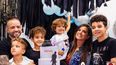 Nacho junto a sus hijos y su expareja, Inger Devera.
