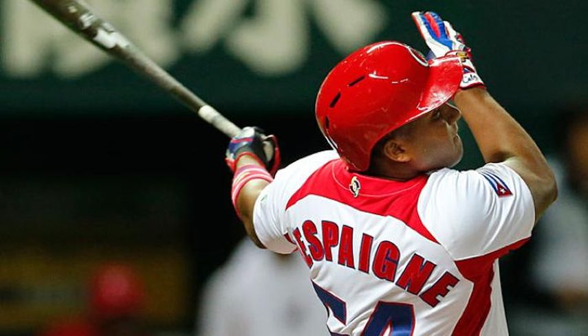 Entre los bateadores que serán más observados en esta serie está Alfredo Despaigne, quien jugará en calidad de refuerzo con el equipo Ciego de Ávila. (ARCHIVO) 