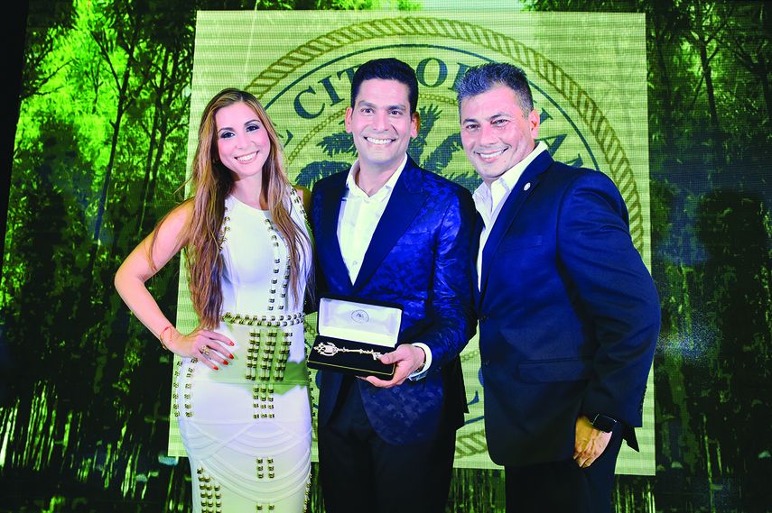 Alexa Olavarria, Angel Zayon, Ismael Cala. (ÁLVARO MATA)